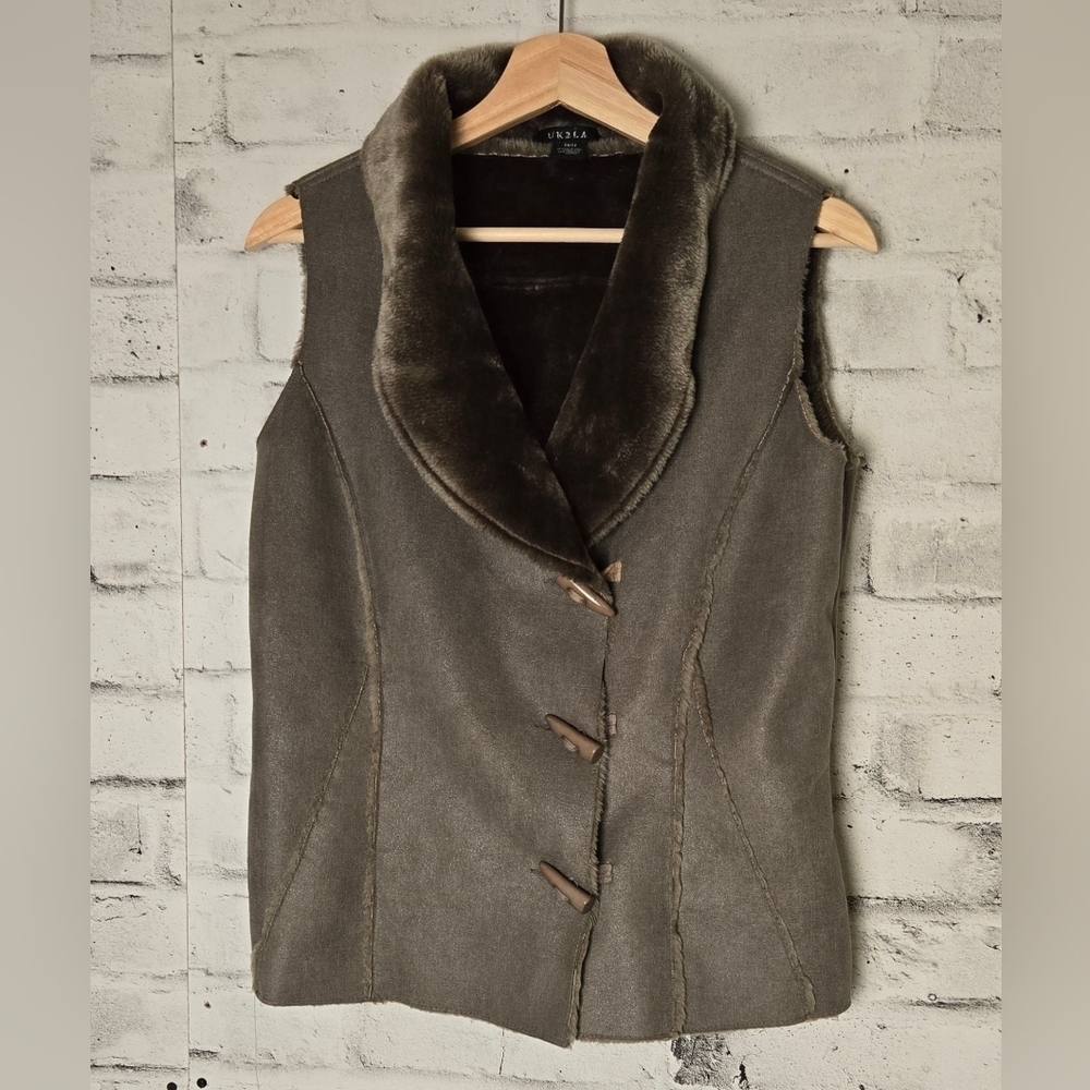 UK2LA Faux Shearling Suede Vest Toggle Front Brown Womens Medium Boho